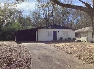 522 Hendrix St, Philadelphia, MS 39350