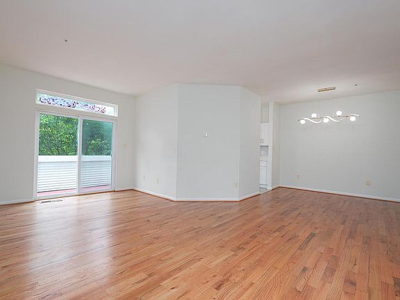 4th image of 18055 Royal Bonnet Cir