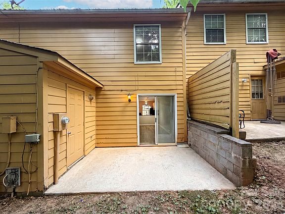 5th image of 4037 Briarhill Dr