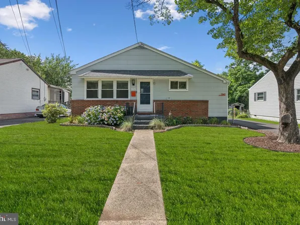 1142 W Kings Hwy, Mount Ephraim, NJ 08059