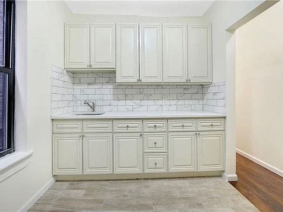 5th image of 883 E 165th St APT 1E