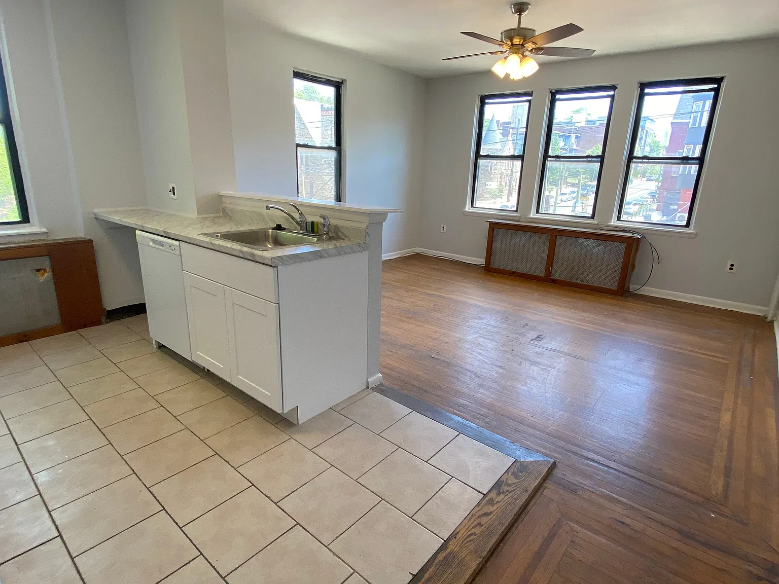 4204 Baltimore Ave — Photo 2