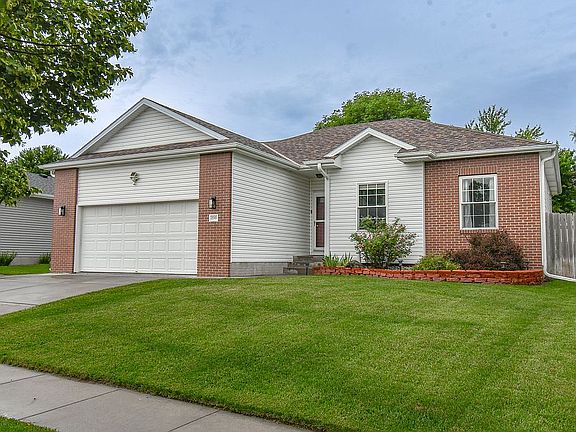 3rd image of 2349 NW 43rd St