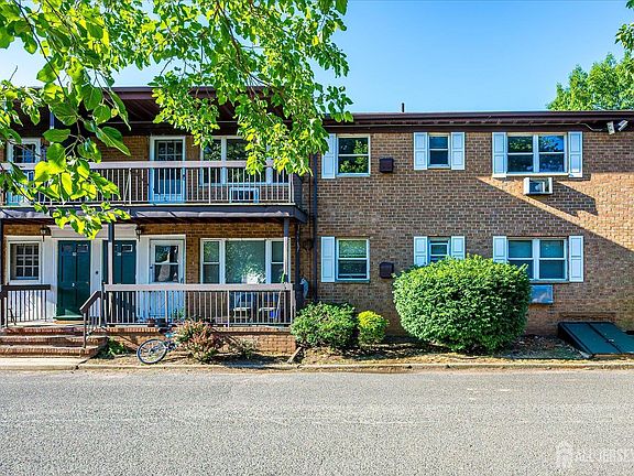 2nd image of 55 Gill Ln APT 28