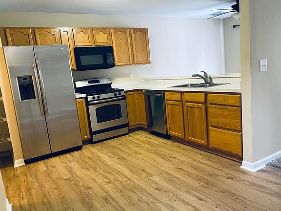 2nd image of 2080 Orchard Ln #2080