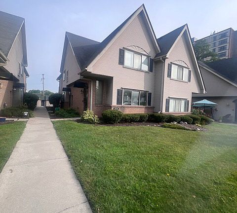 2nd image of 21936 Morley Ave APT 104