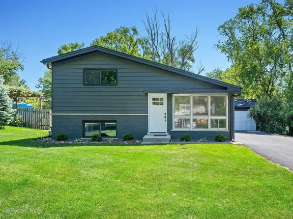 1N535 Park Blvd, Glen Ellyn, IL 60137