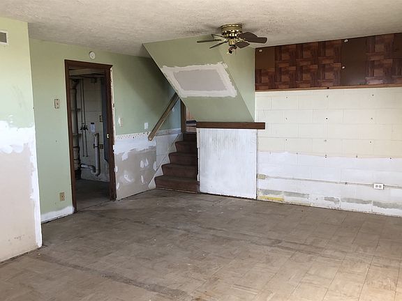 4th image of 817 Margaret Dr