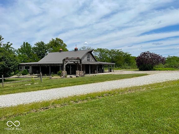3rd image of 1806 N County Road 80 NE