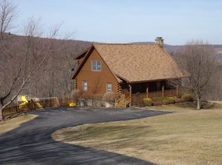 284 Underwood Rd, Vestal, NY 13850