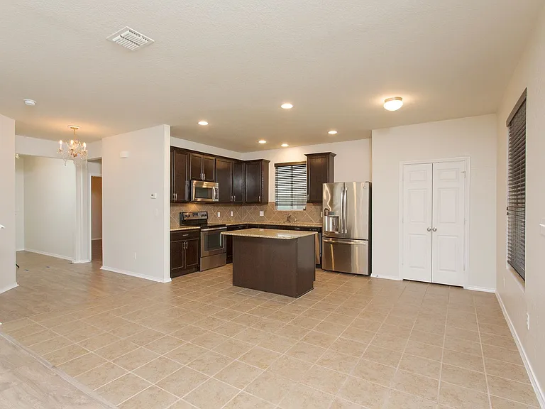 9342 Fisherman Port — Photo 5