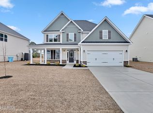 329 SW Plantation Dr, Jacksonville, NC 28540