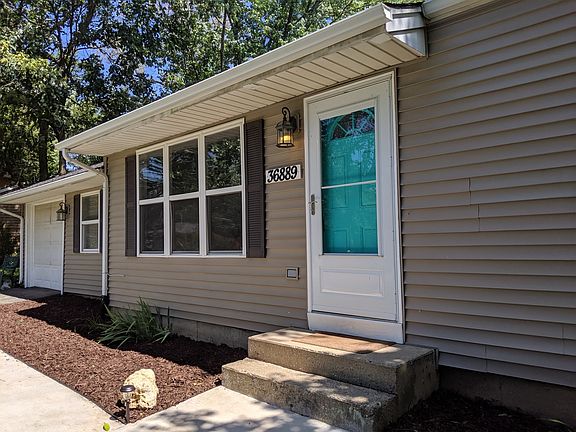 3rd image of 36889 N Richard Ln