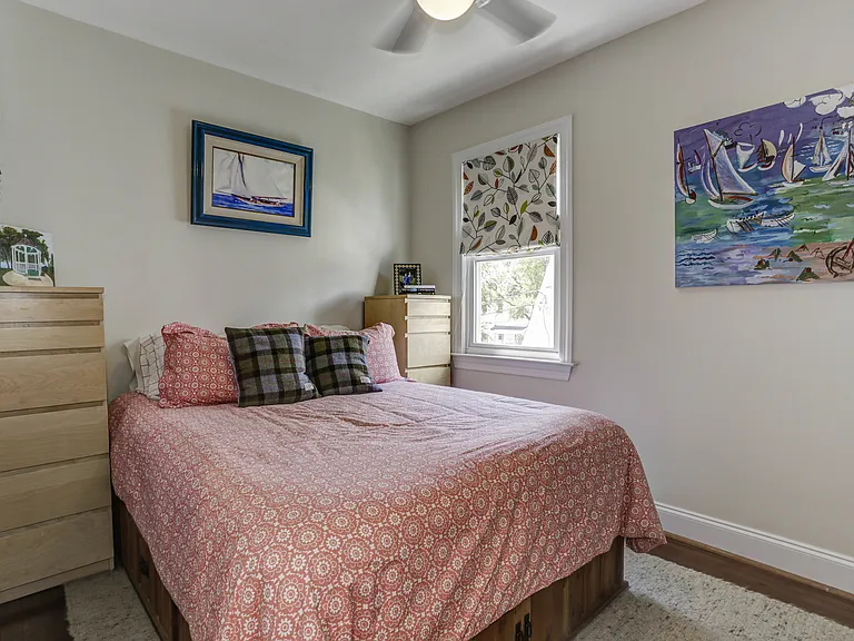 821 Tewkesbury Pl NW — Photo 34