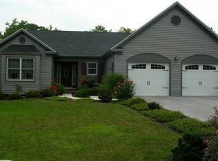 725 Spruce Dr, Hanover, PA 17331