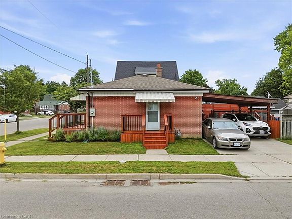 3rd image of 166 Catharine Ave