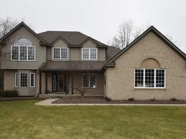 8691 Saddlewood Dr, Brighton, MI 48116