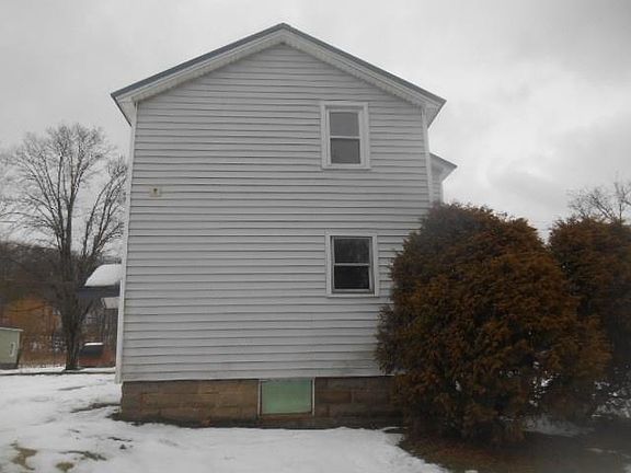 5th image of 32 Warden St