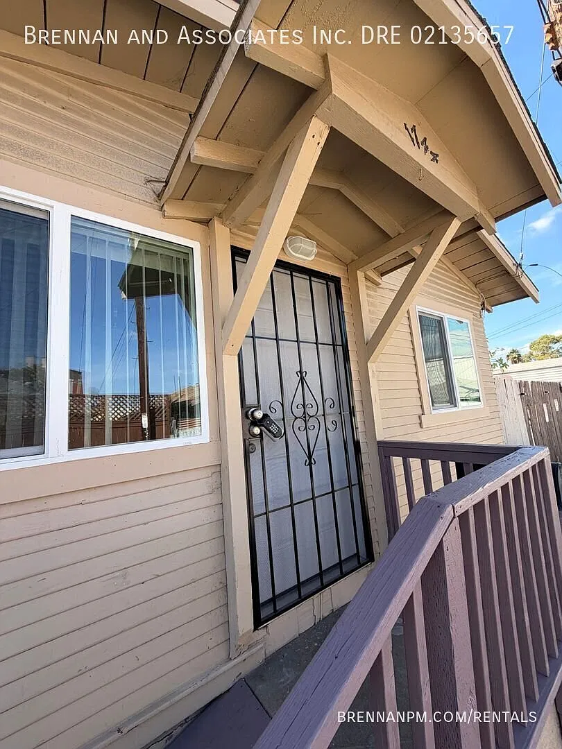 Charming 2-bedroom, 1-bath Home for rent Downtown San Diego — Photo 2