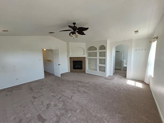 2nd image of 9419 Cerro Largo Pl NW
