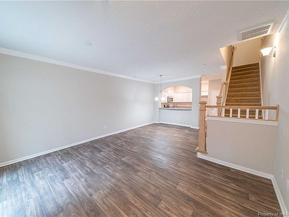 2nd image of 509 Promenade Ln #5-09