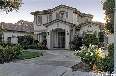 1st image of 929 Alta Vista Ave