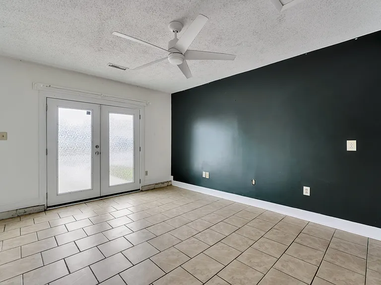 932 Fern Ridge Rd — Photo 16