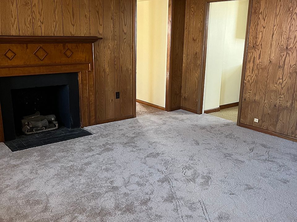 1st image of 1030 Fox Chase Rd APT 2
