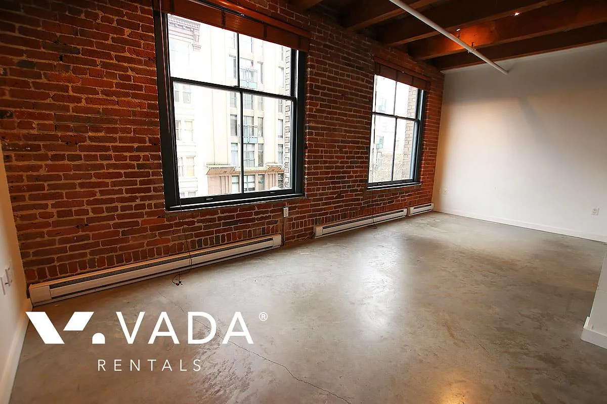55 Cordova St E #320 photo 1