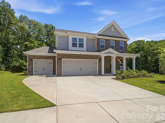 3rd image of 6042 Sylvan Dr