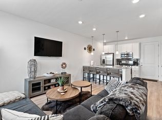 2057 S Vance Way, Lakewood, CO 80227