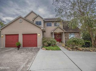 1369 Club Dr, Loudon, TN 37774