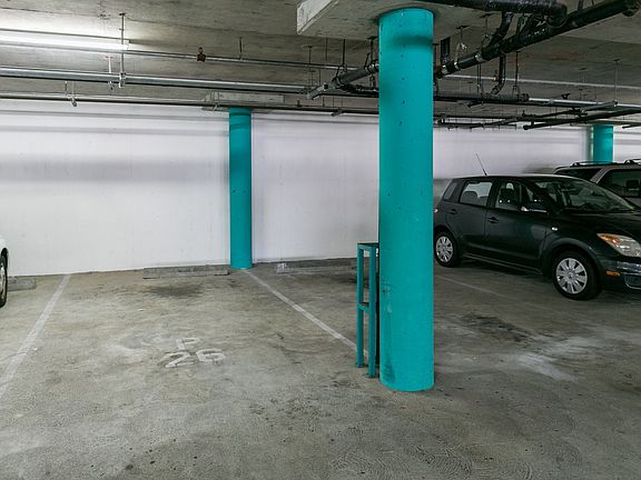 2nd image of 3855 Carter Dr #303-1