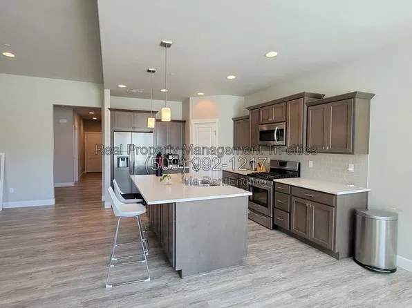 2303 Parkview Ave, Richland, WA 99352