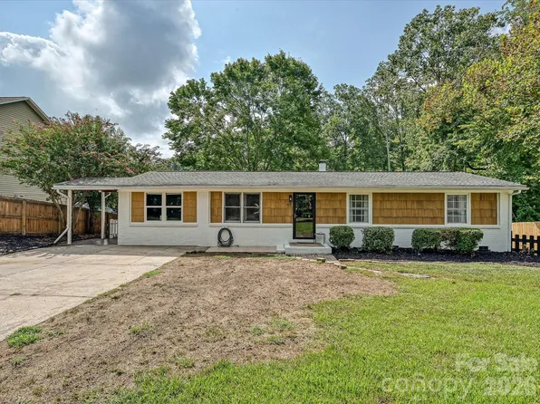 513 Paradise Cir, Belmont, NC 28012