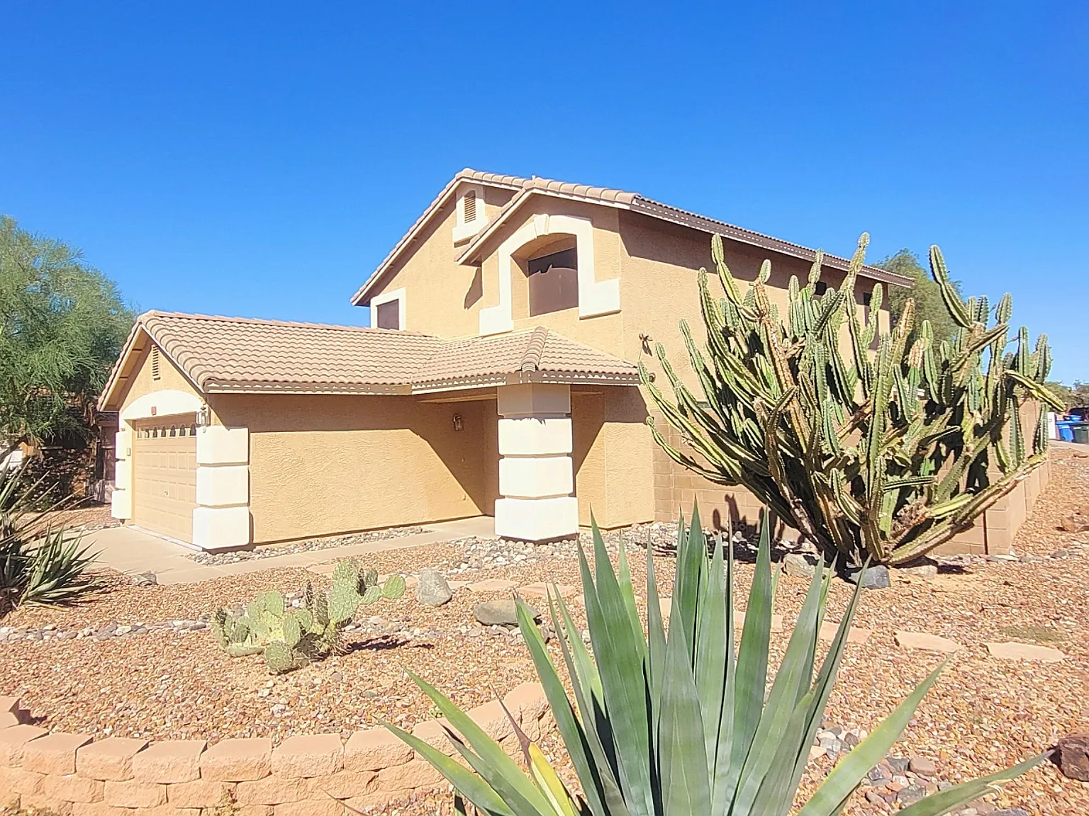 2210 East Paraiso Drive - 1 — Photo 1