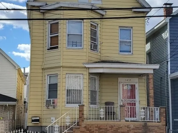 132 Livingston St, Elizabeth, NJ 07206