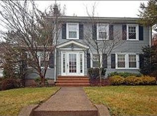 10 Hillcrest Ter, Verona, NJ 07044