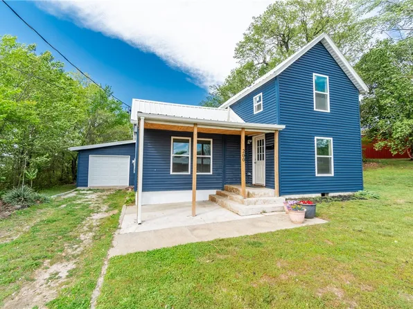 200 Maple Ave, Decatur, AR 72722