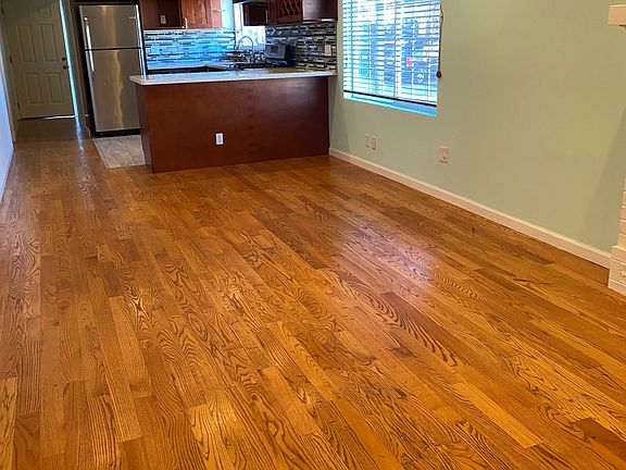 4th image of 719 Linden Ave