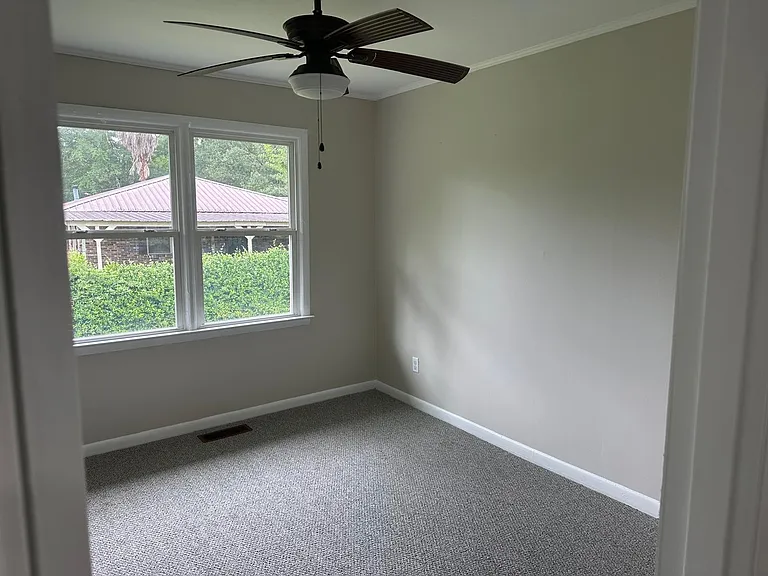 1300 Stonewall St — Photo 14