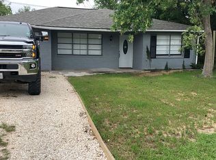 212 S Avenue D, Freeport, TX 77541