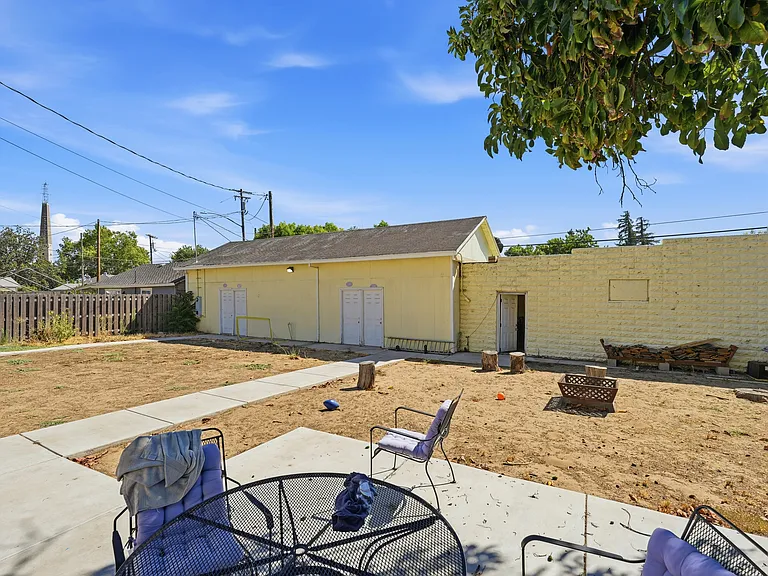 334 N Broadway Ave #334 — Photo 14