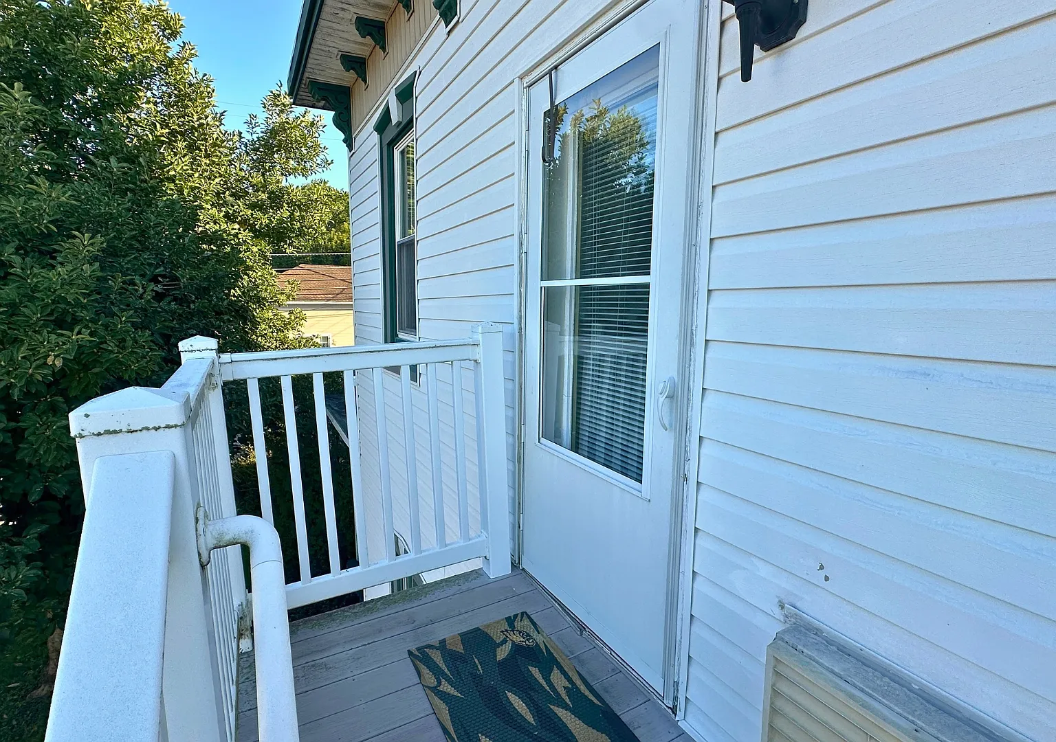 2 bed, $1,150 — Photo 3