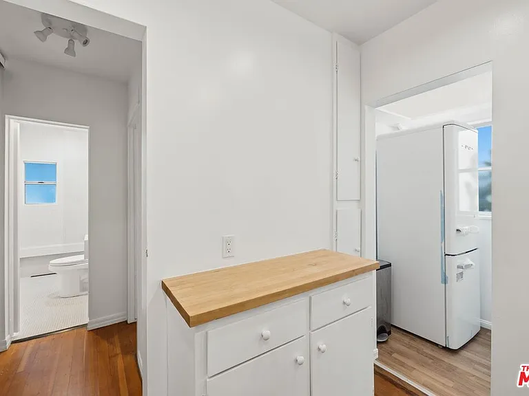 28 24th Pl #A — Photo 9