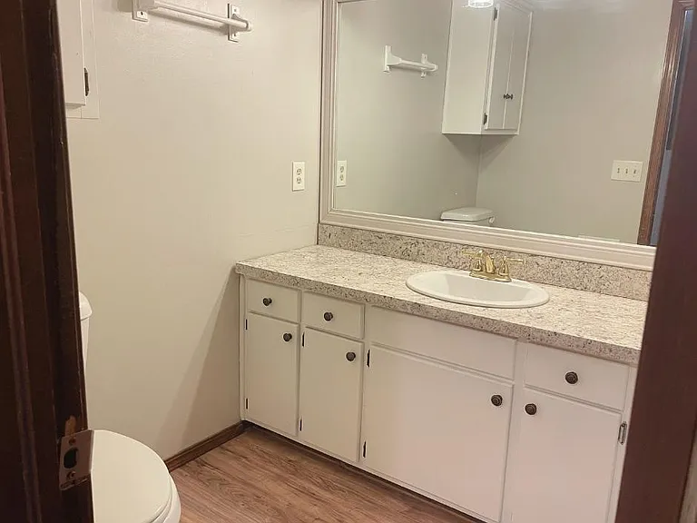 3411 Cameron Ct — Photo 5
