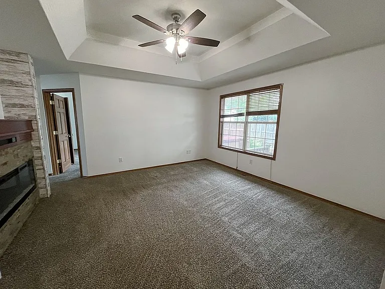 5480 S Aaron Ave — Photo 3