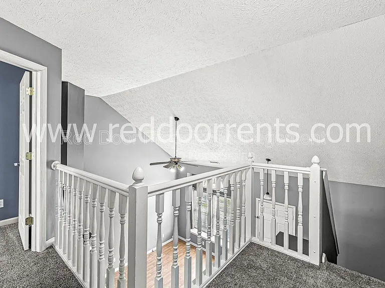 1522 Lake Point Ln N — Photo 15