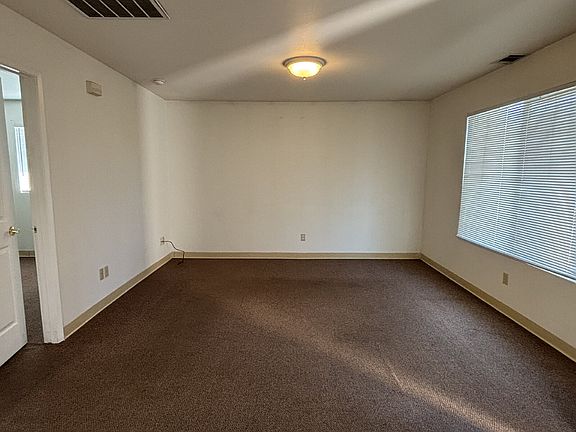 3rd image of 9514 Hinton Ave