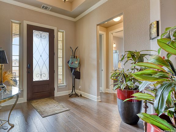 4th image of 28917 Throssel Ln